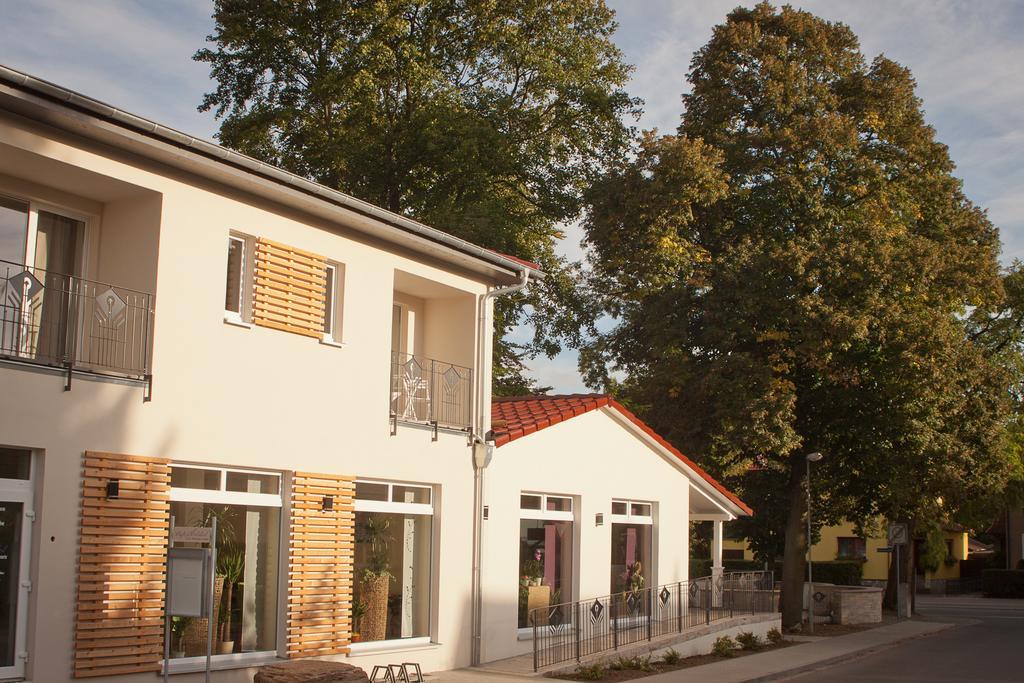 Cafe Hehrlich - Cafe, Pension & Mehr Bad Tennstedt Extérieur photo